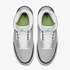 Air Jordan 3 Retro Chlorophyll 136064-006