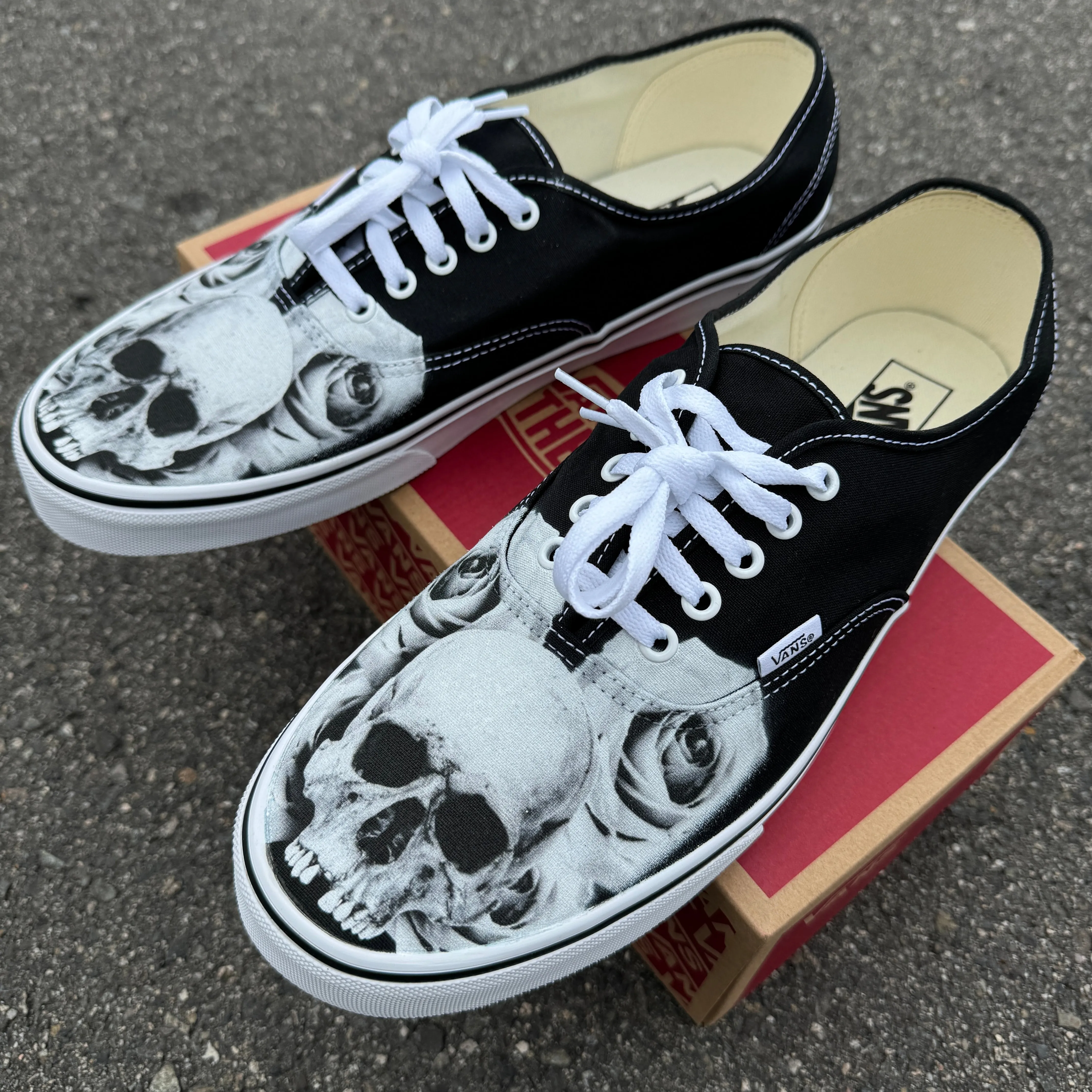 Black and White Skull with Roses Vans Authentic Shoes