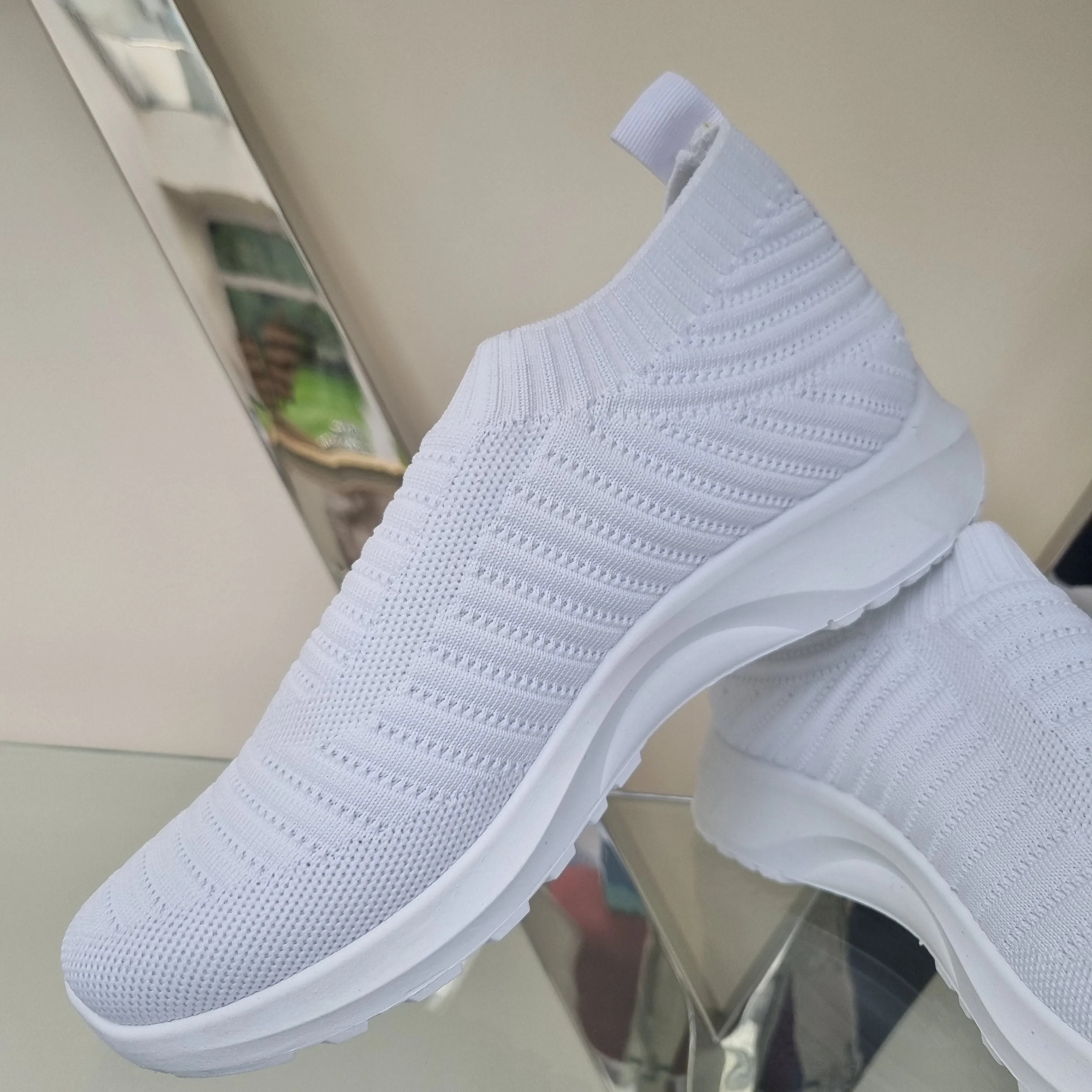 Elasticated Slip on Trainers