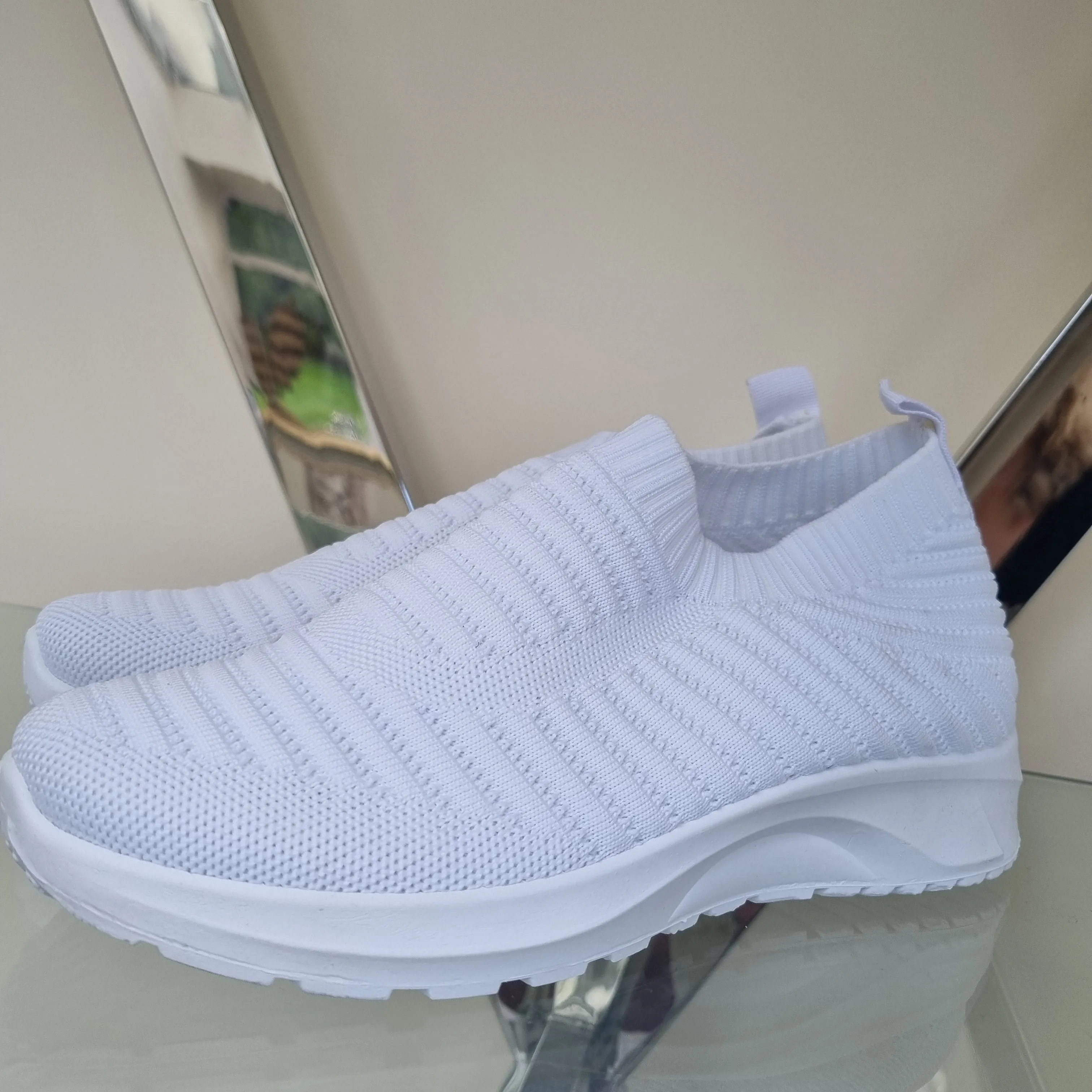 Elasticated Slip on Trainers