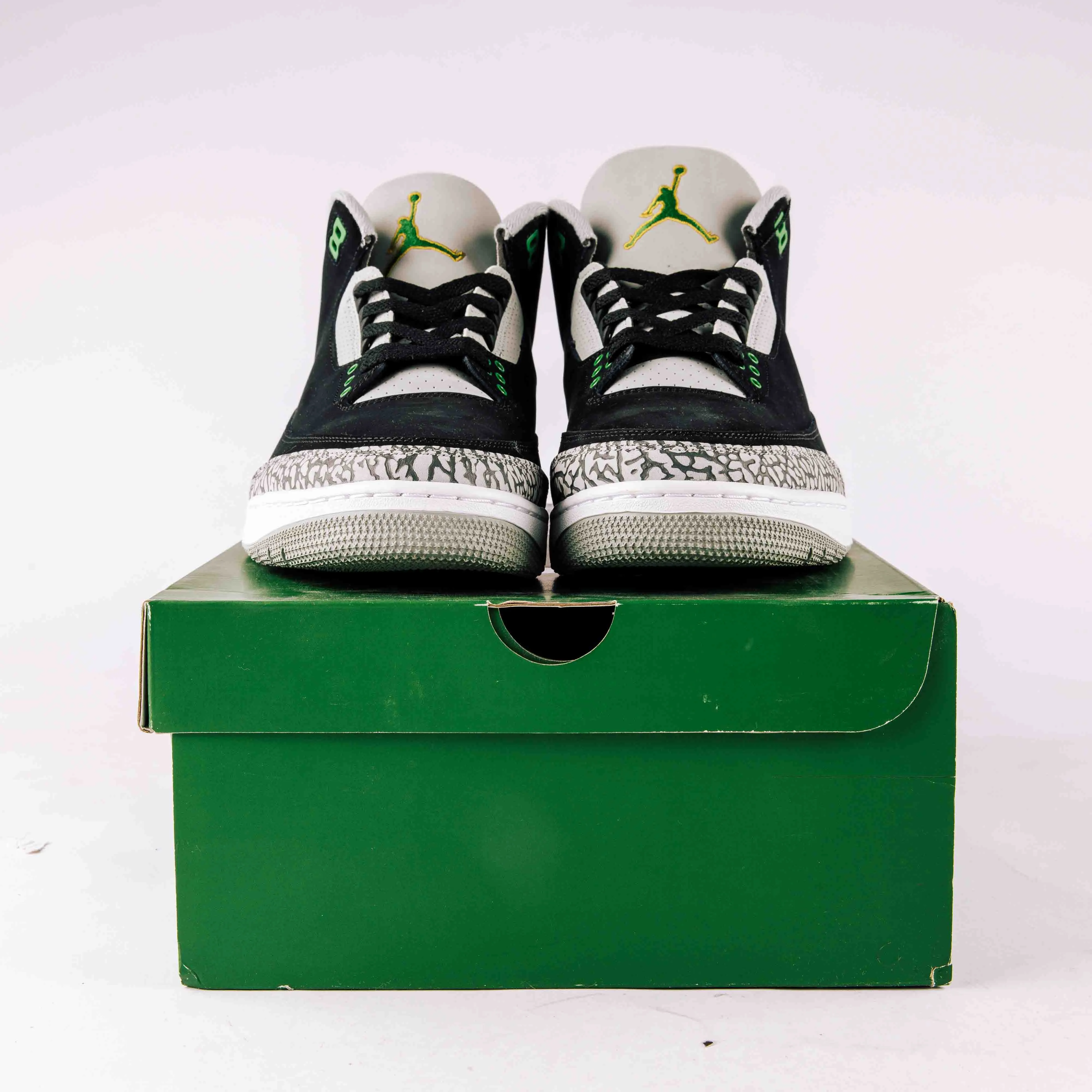 Jordan 3 Retro Pine Green - Used - 0836