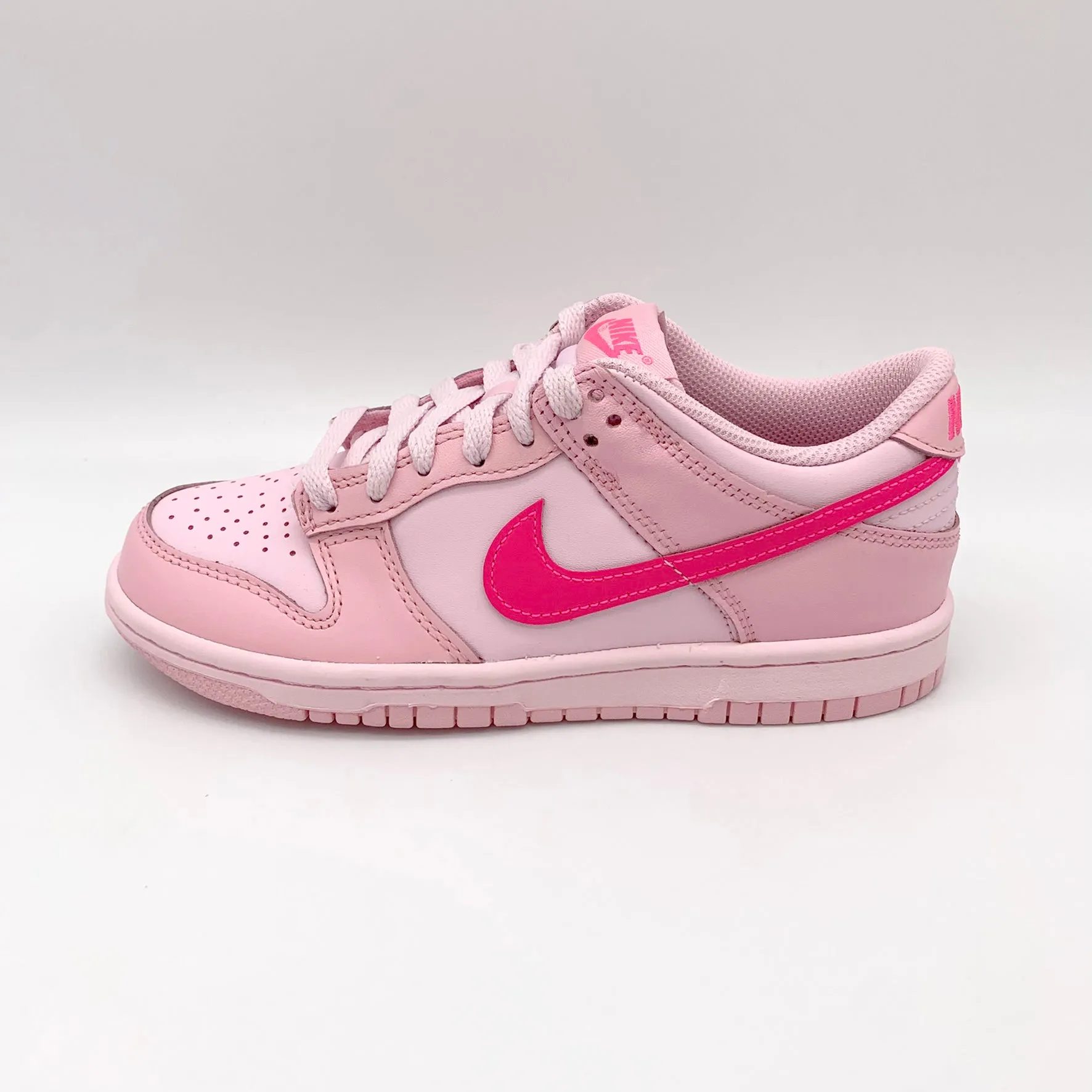 Nike Dunk Low Triple Pink (GS)