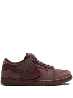 Nike SB Dunk Low City of Love Burgundy Crush