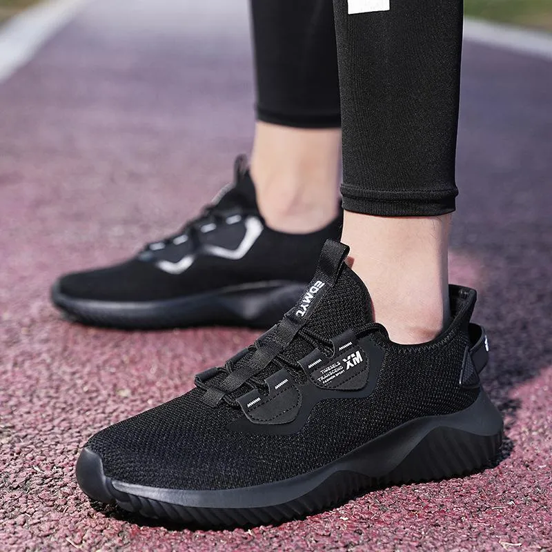 Trendy breathable fly mesh casual running sneakers